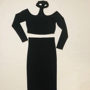 Naked wardrobe pencil skirt & choker set